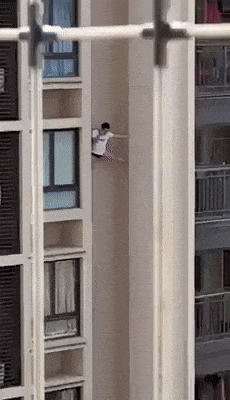 158538990870968.gif