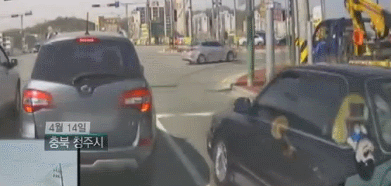 159321137211991.gif