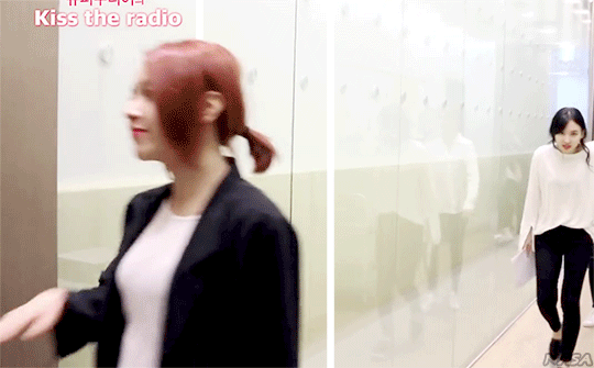 148921360340394.GIF