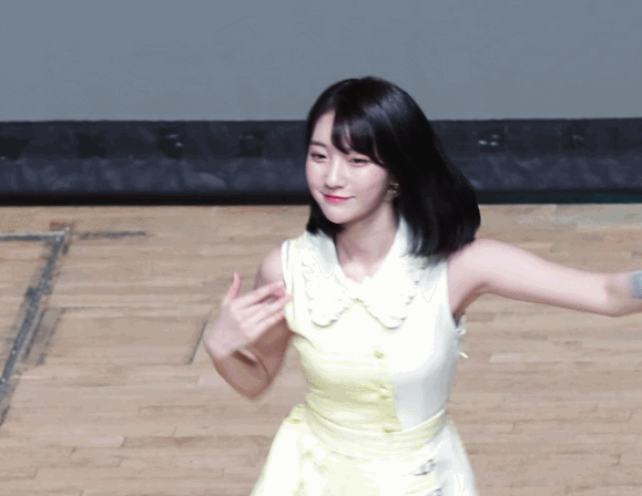 149819107516505.gif