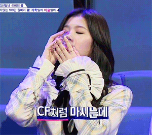 149878508659669.GIF