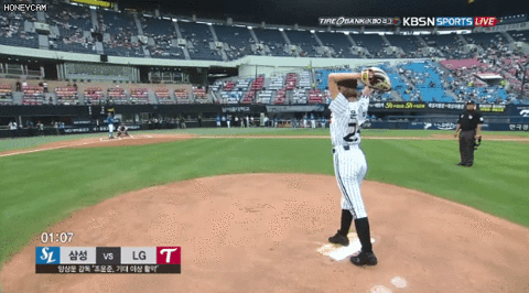149977105620453.gif