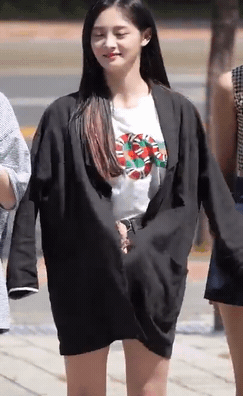 150486773554609.gif