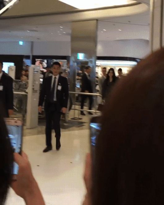 150554090079104.gif