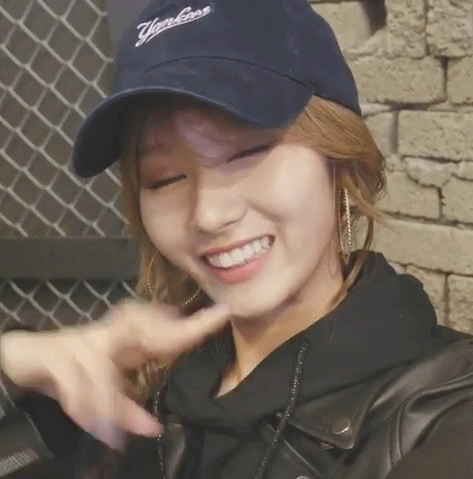 150556870983024.gif