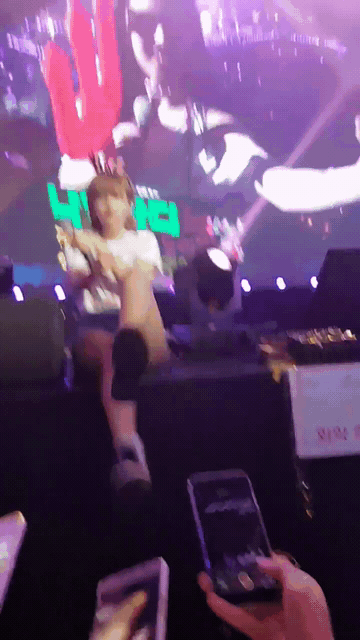 150647577381640.gif