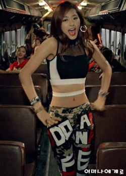 150668603036612.gif