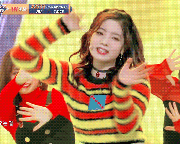151092443830115.gif
