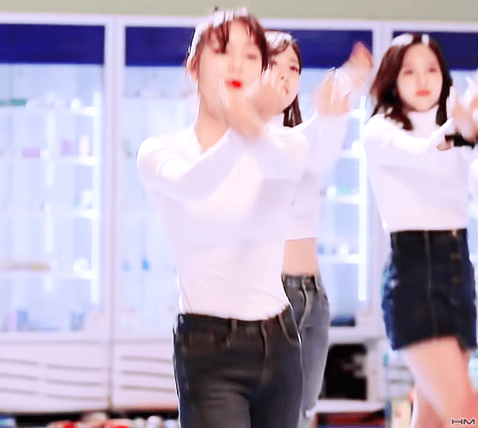 151281838892832.gif