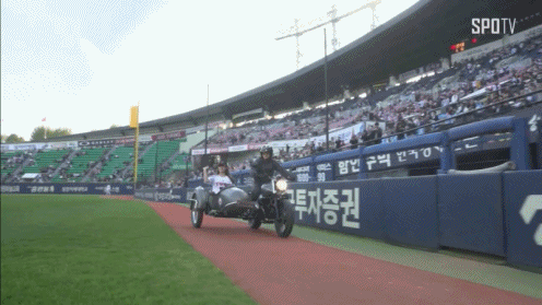 152594839636164.gif