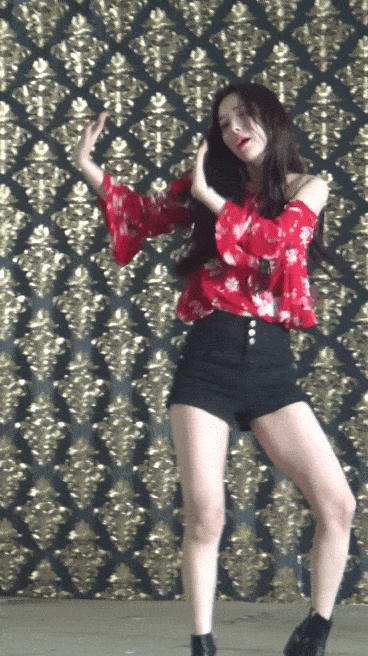152748052945342.gif
