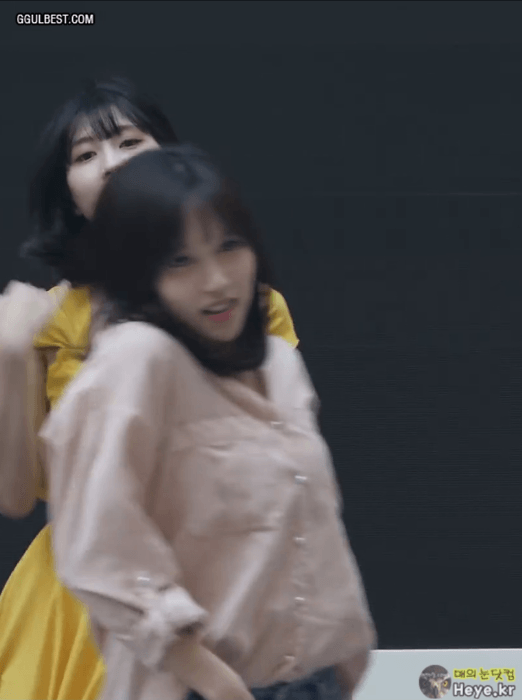 152808524654015.gif