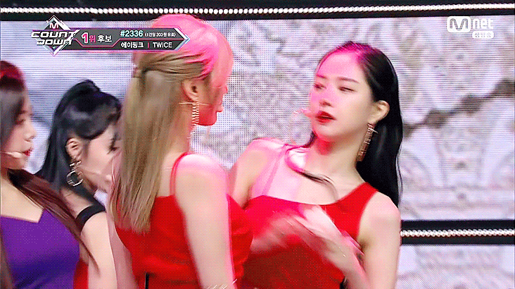 153200121372544.gif