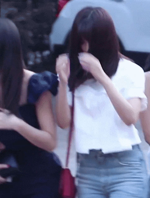 153293022632318.gif