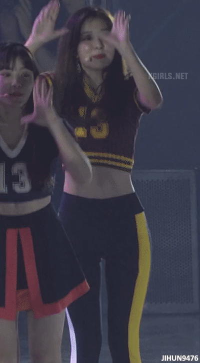 153587451873028.gif