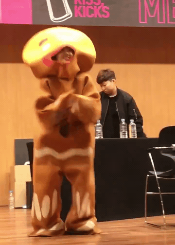 154155281793024.gif