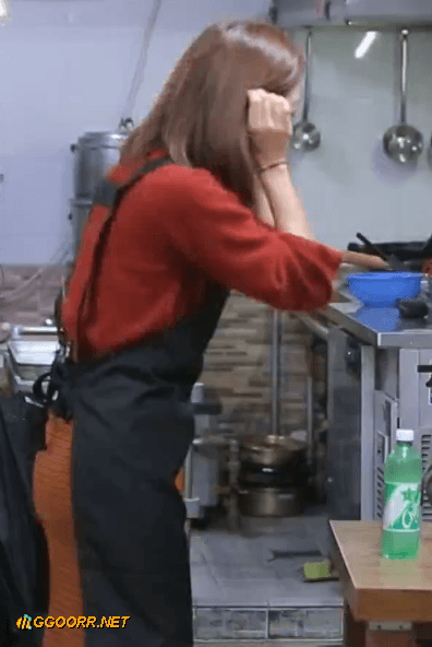 154356903449618.gif