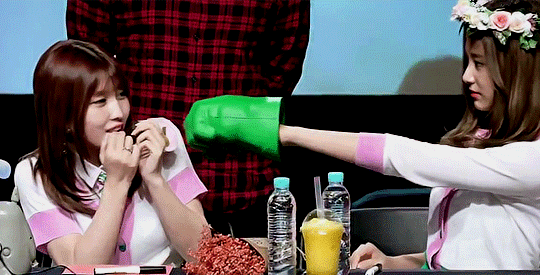 154989496642882.gif