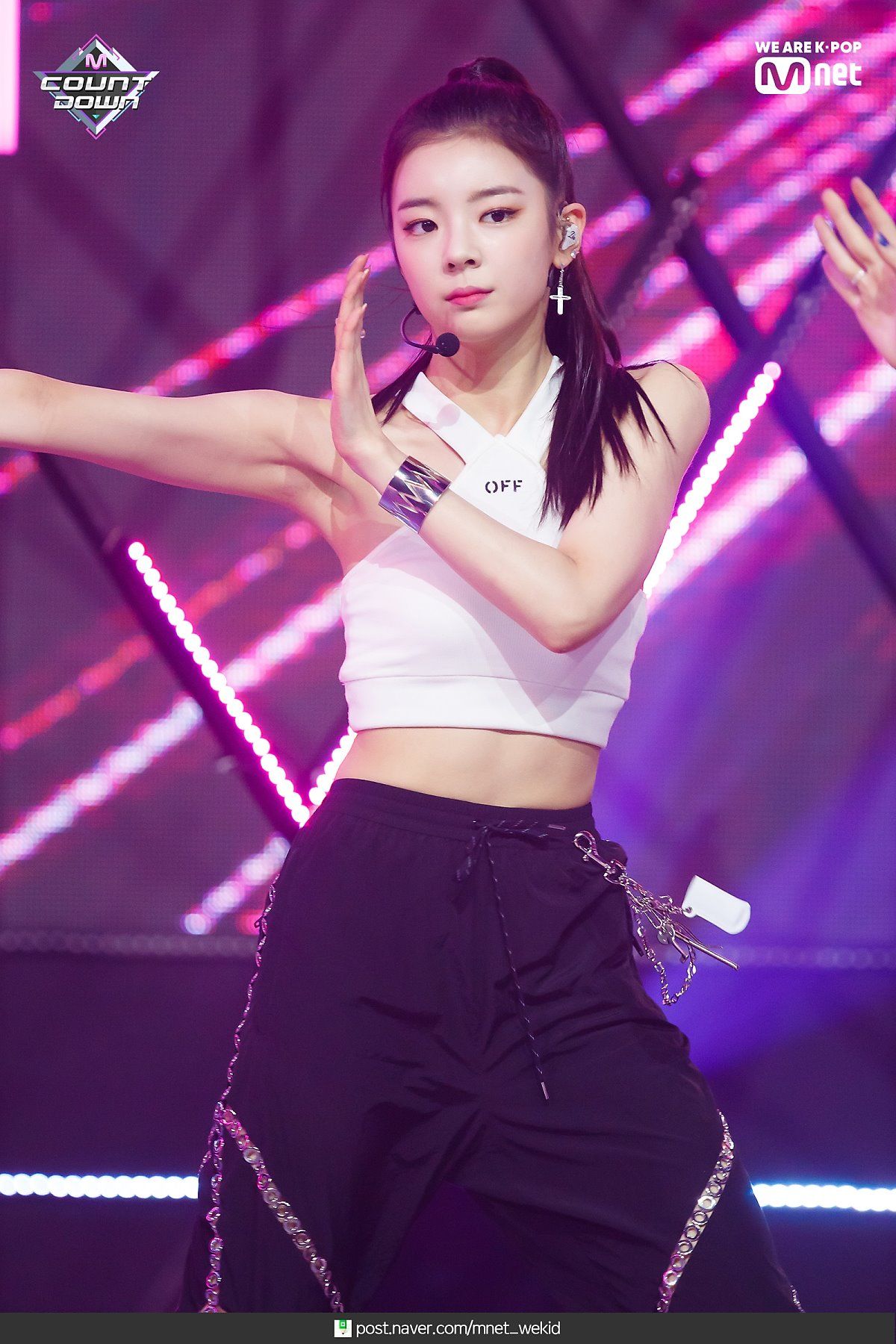 155090327495613.jpg