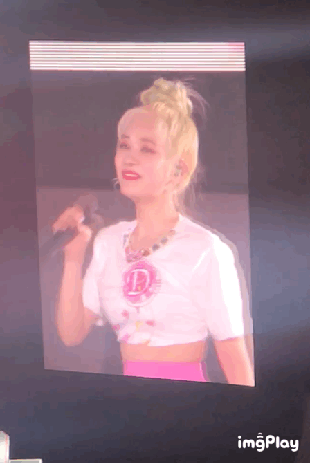 155406944252087.gif