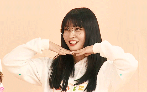 155718618776898.gif