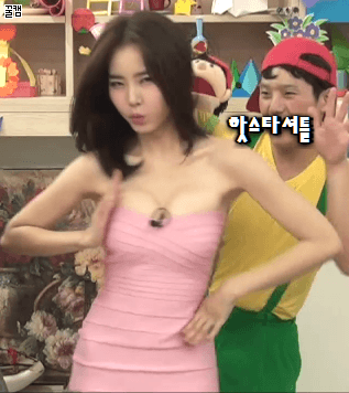 155728236468642.gif