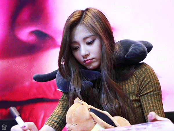 156323572146931.gif