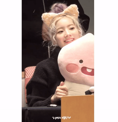 156324990760722.gif