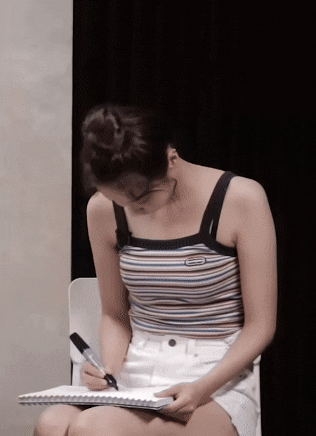156899666888445.gif