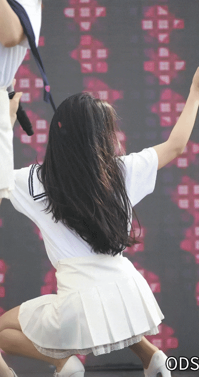 157028950740254.gif
