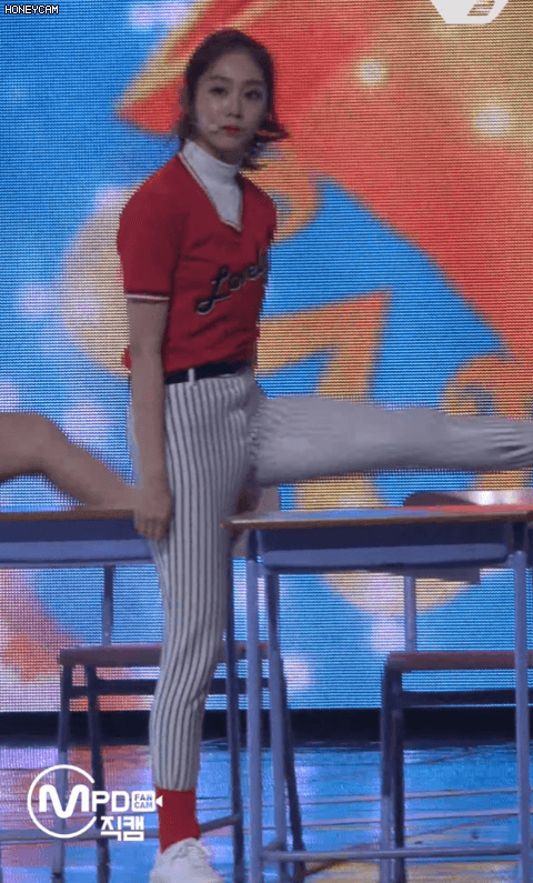 157556037355626.gif