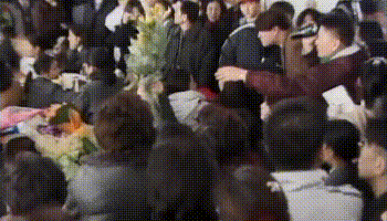 158287864585479.gif