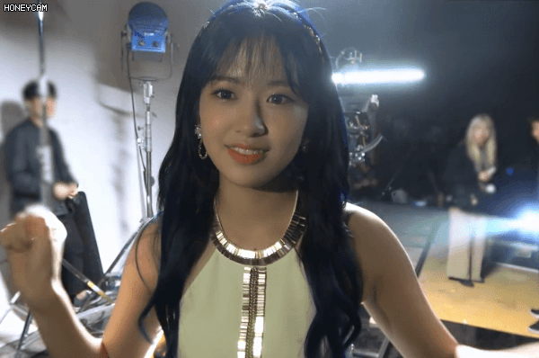 158493543817386.gif
