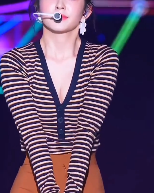 158553525888171.png