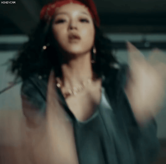 158855932374076.gif