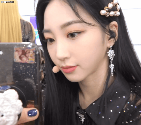 158975840370718.gif