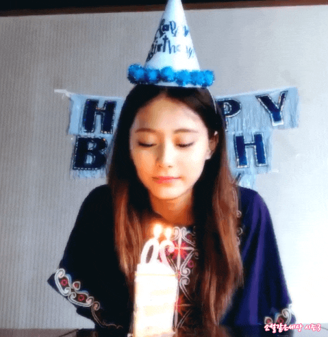 159214548824945.gif
