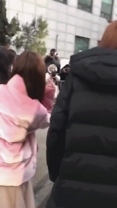 159584634361749.gif