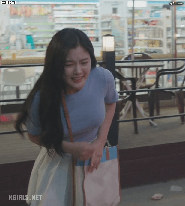 bbc45f718c5f4d372099f0c05f3f4085_873827.gif