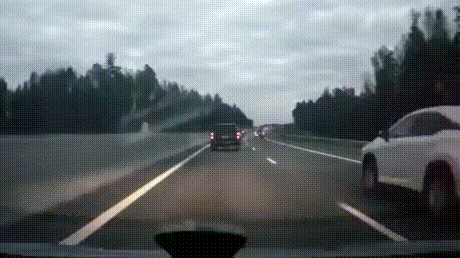4e4e60b39323556a60fdcd1367589200_542805.gif