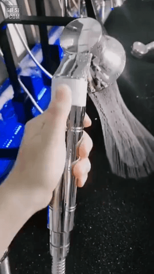 0f552265a42061ce7201365eaac6b673_229620.gif