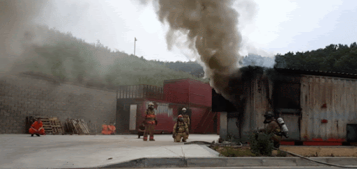 cacbd6c9fa880497dc88b704d46e293c_521842.gif