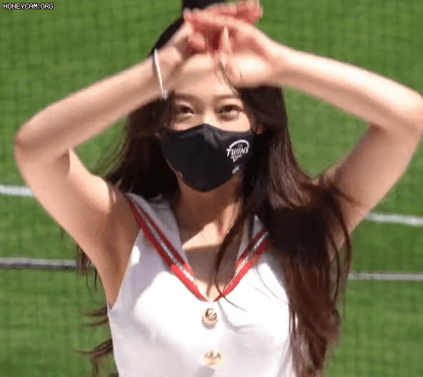 2ea4f4a312ce4c5ea6e745d7e8be665a_721842.gif