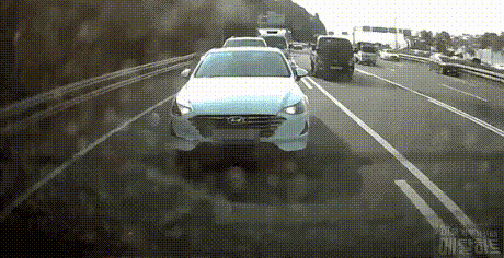 a4bba05eb388c131204a5758d356e6df_428603.gif
