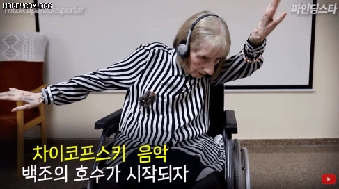 eb400a7ce30a9f50302a6d871bc87126_589476.gif
