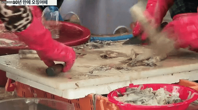 6d69a4d7e831b94cd411ab99aa268fc8_420745.gif