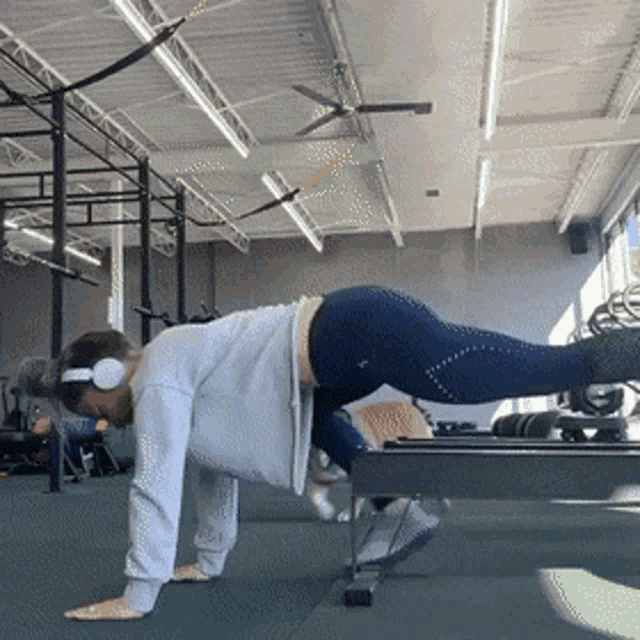 e4d0bfe1d0ded6cb94d673bae4d6ab2c_365081.gif