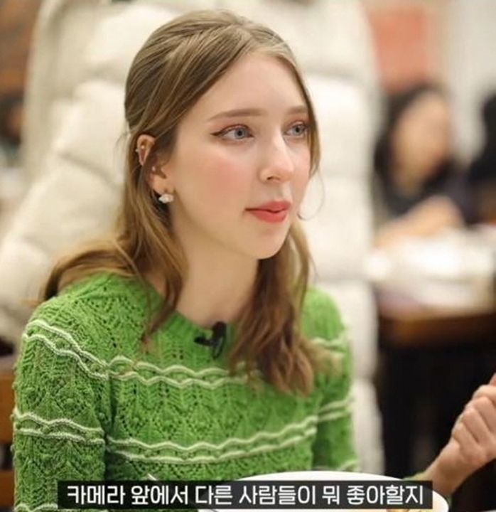 [유머] 국뽕방송에 나오는 외국인이 보는 한국 -  와이드섬