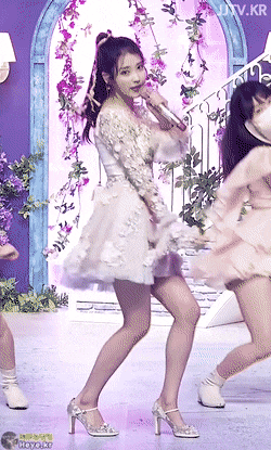 663b9a1bc7b4beb1736ae2bba621ff44_126628.gif