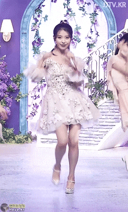cdd5e7eaa7d9338498819a742ec1f1da_360662.gif
